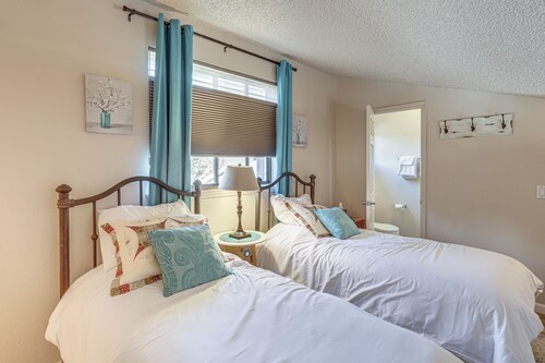 Walk to Golf & Trails! 'Aspen House' in Flagstaff