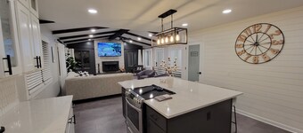 Stunning and Completely Remodeled Ranch Home! Walk to Downtown & Marina!