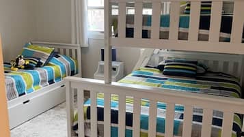 4 chambres, bureau, fer et planche à repasser, Wi-Fi