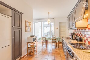 Microwave, oven, dishwasher, highchair