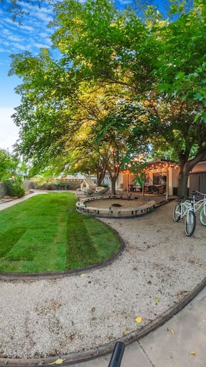Property grounds - Prime Location, Ultra-Modern, Fire Pits, Bikes, Pets (St. George)