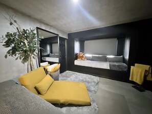 Interior - Prime Location, Ultra-Modern, Fire Pits, Bikes, Pets (St. George)