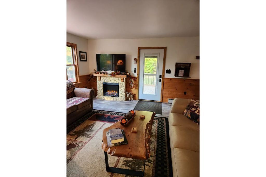 New Listing!- Secluded in Lake Placid NY- The Hundred Mile Cabin