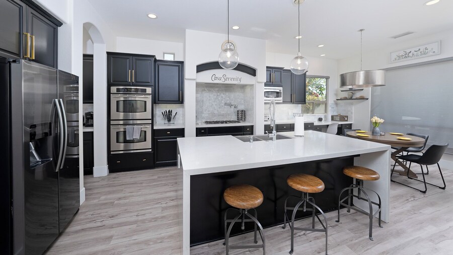 Casa Serenity Luxury Living w/ Pool & Jacuzzi