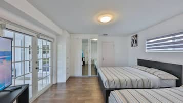 3 habitaciones, tabla de planchar con plancha, cuna de viaje y wifi