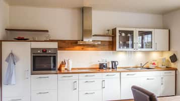 Kühlschrank, Herdplatte, Geschirrspüler