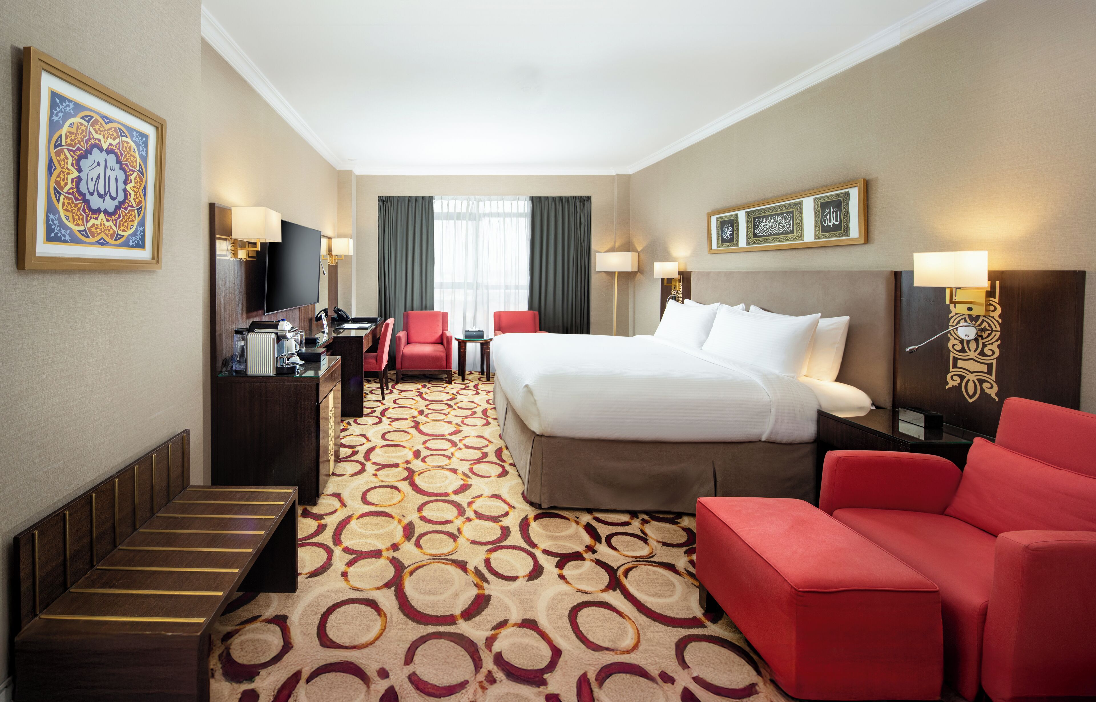 Executive Room, 1 King Bed, City View