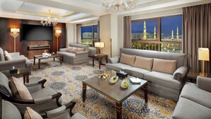 Studio Suite Royal | Seprai katun Mesir, seprai premium, busa memori, dan minibar