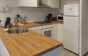 Fridge, oven, dishwasher, coffee/tea maker - Lovely home in Sainte Croix-Volvestre (Sainte Croix-Volvestre)