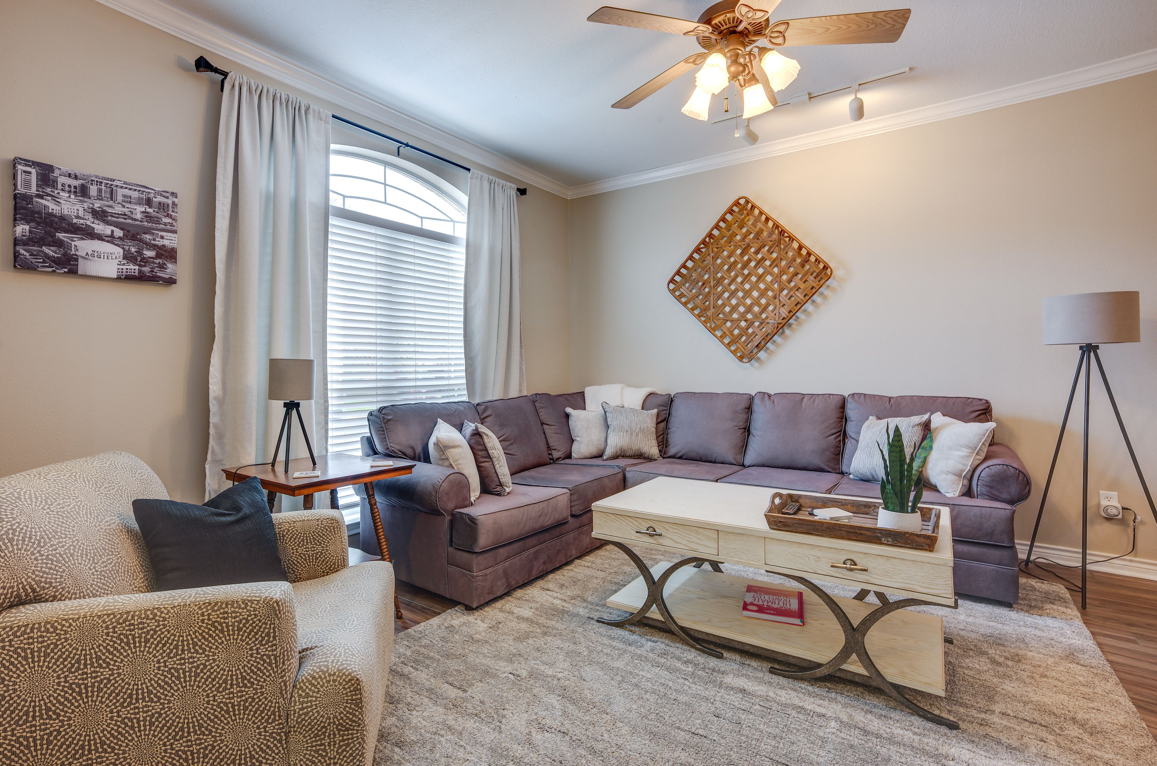 College Station Retreat Near Texas A&M University!