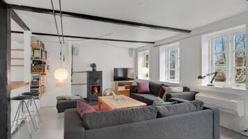 Pejs, bordtennisbord