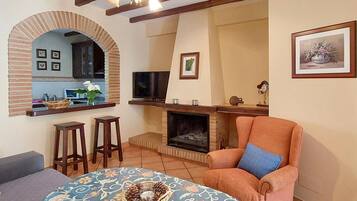 Télévision, cheminée