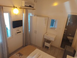 Habitación básica doble | Wifi gratis y ropa de cama