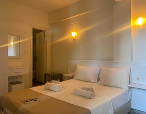 Basic Double Room | Free WiFi, bed sheets