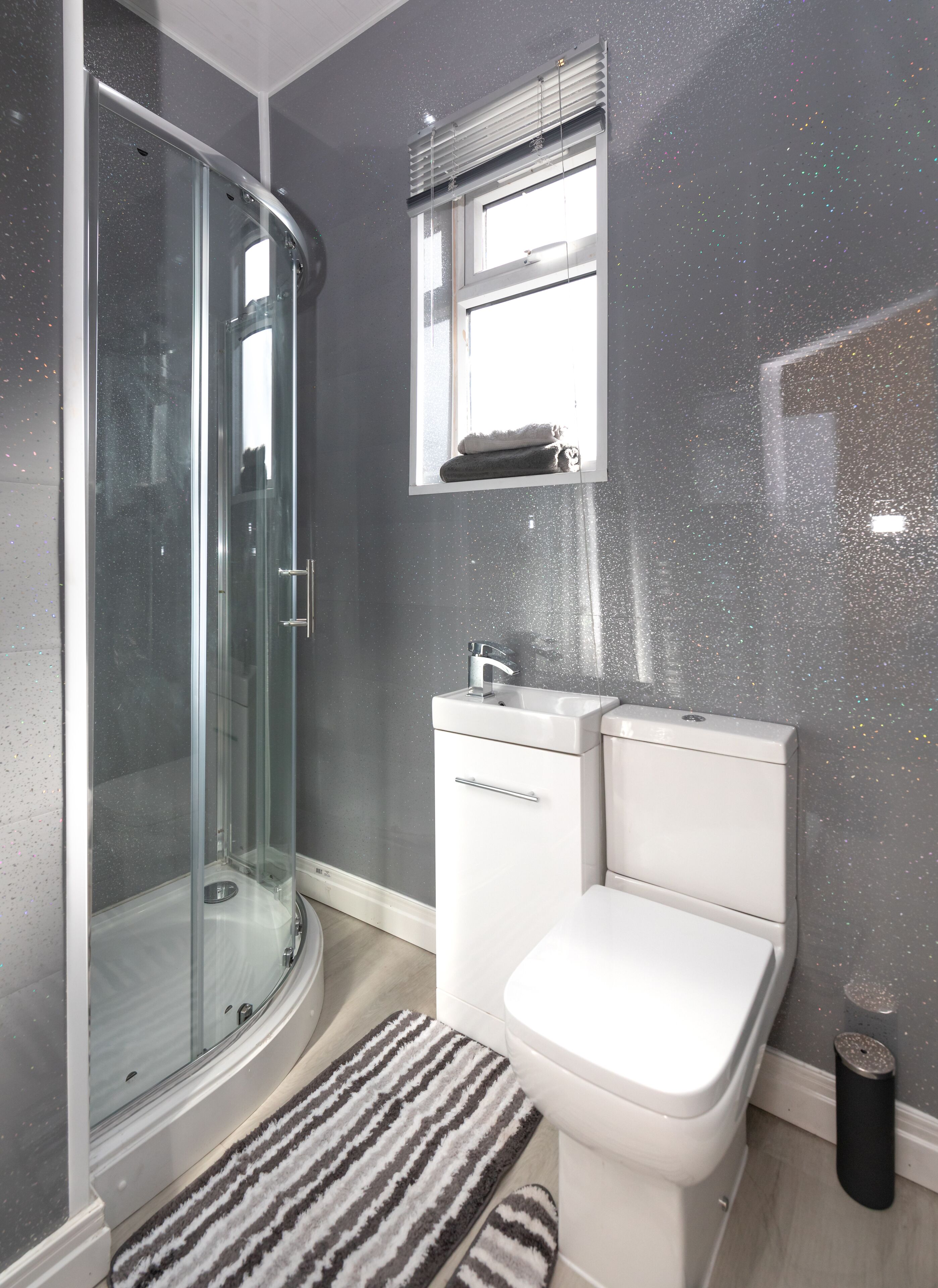 DARLINGTON TOWN CENTRE TOWN HOUSE