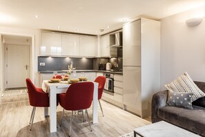 Interior - Retreat in Bradford (Bradford)