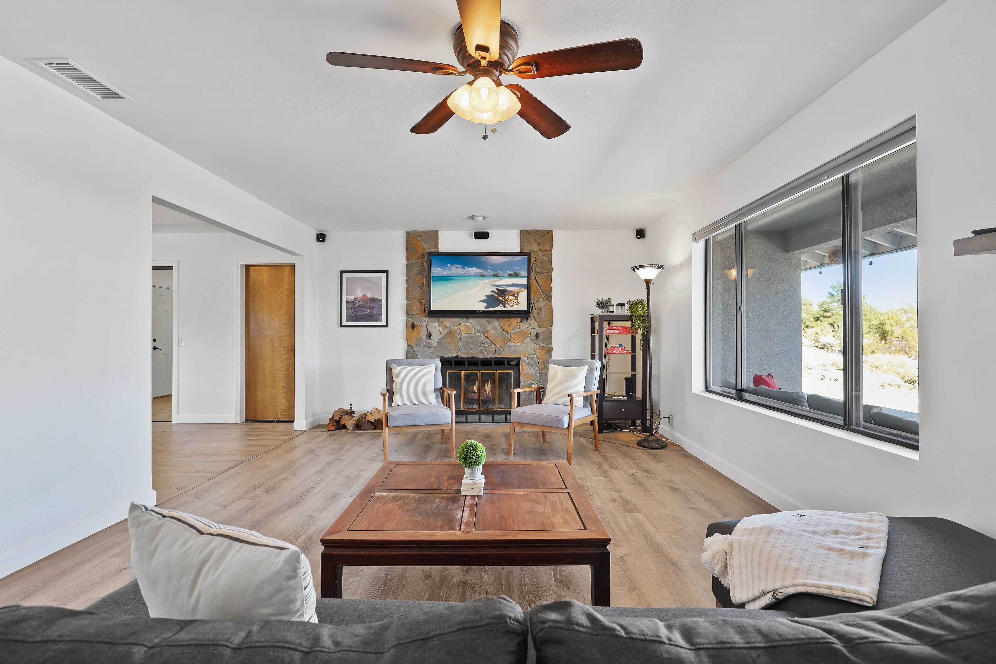 Valley Views and Hot Tub