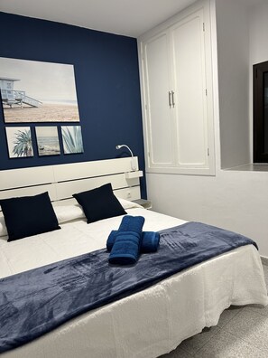 2 slaapkamers, reisbedje, wifi, beddengoed