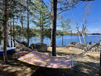 Moosehead Lakefront|Hot Tub|Pet Friendly|Private Dock|Fast WIFI|Personal chef