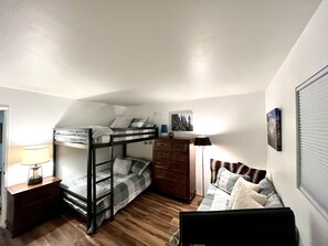 2 bedrooms, free WiFi, bed sheets