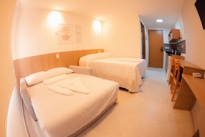 1 quarto, Wi-Fi de cortesia, roupa de cama