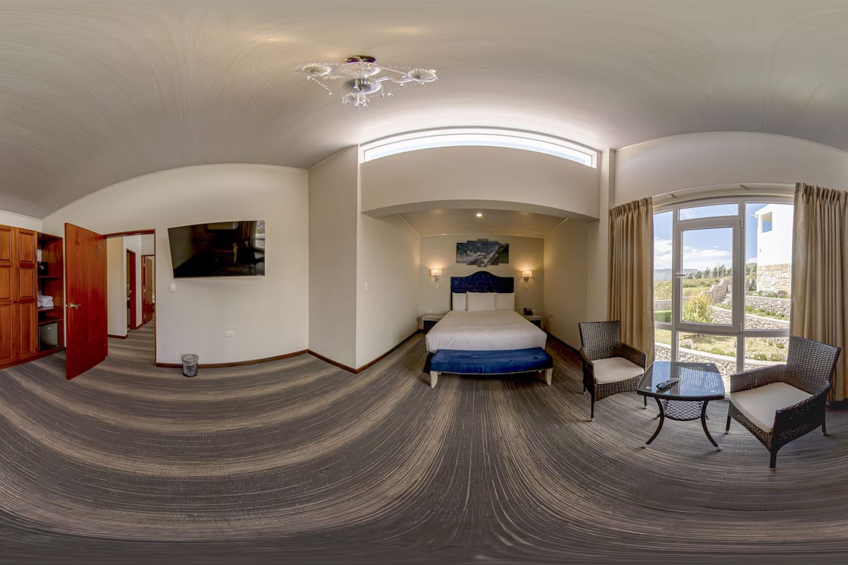 Family Suite, Multiple Beds, Balcony, Mountain View