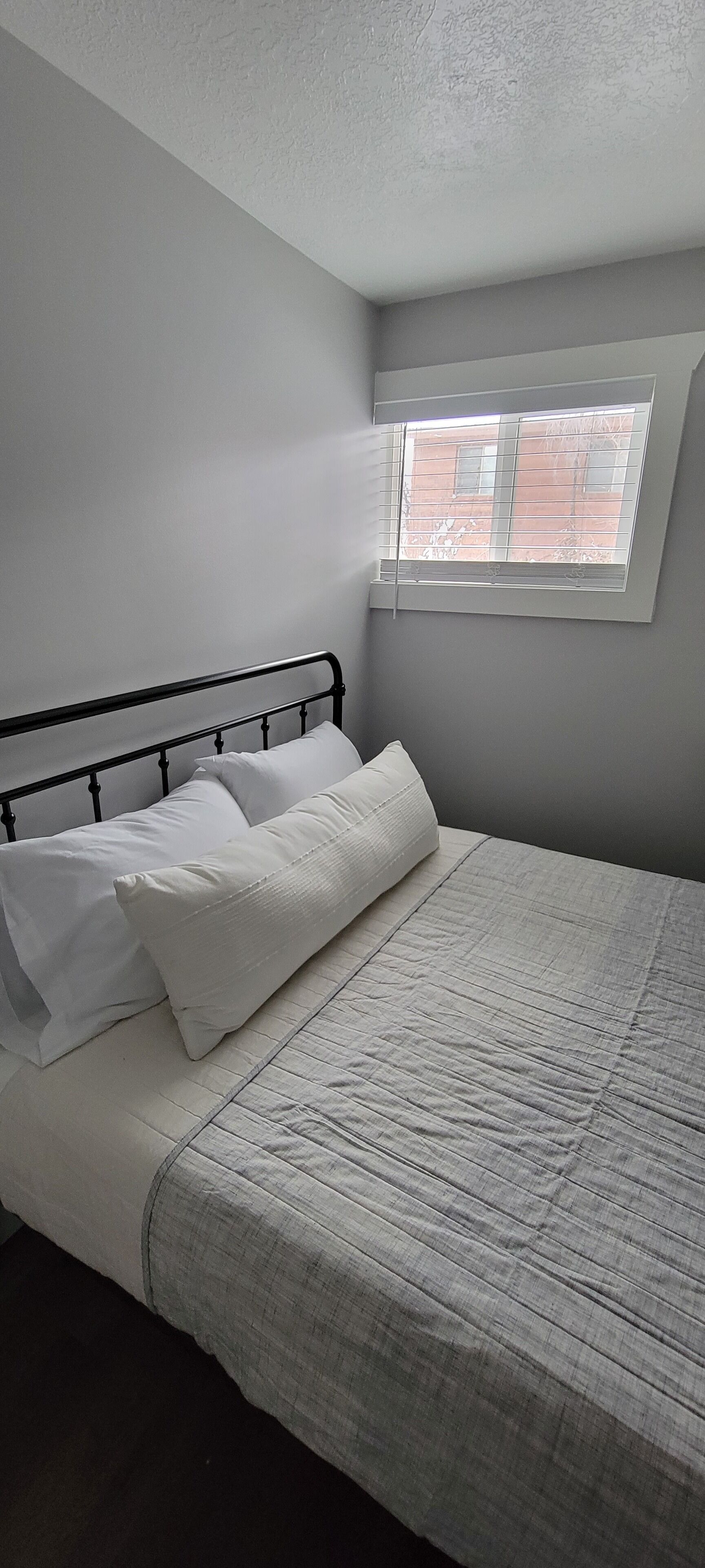 Entire Home Close to USU