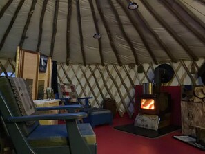 Interior - RIVERSIDE OFF GRID RETREAT (Howland)