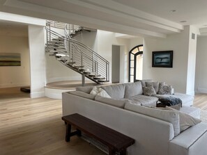 Smart TV, fireplace, video games, DVD player