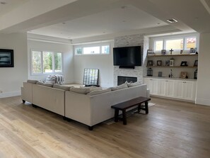 Smart TV, fireplace, video games, DVD player