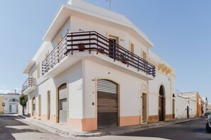 Exterior - GuestHost - Domus Perrone Garden Blue (Squinzano)