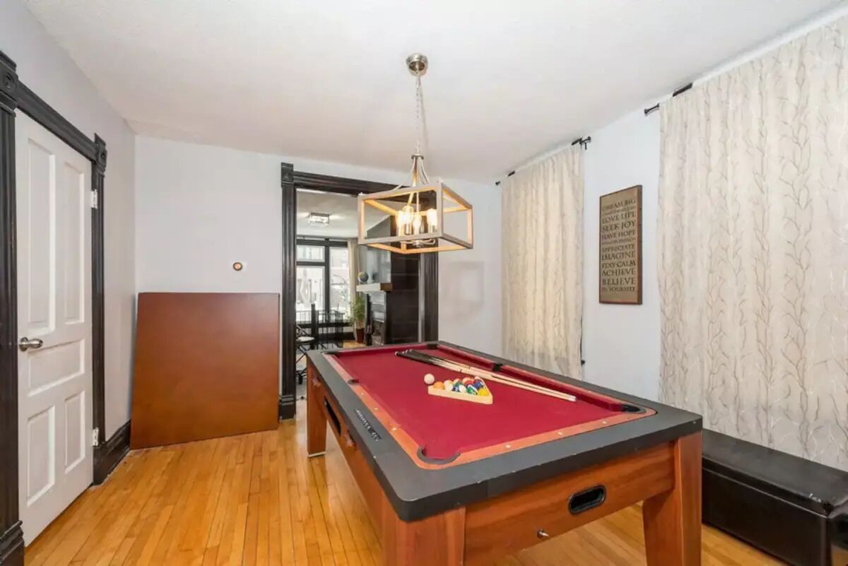 Safest Area, Modern Duplex:  Lincoln Park