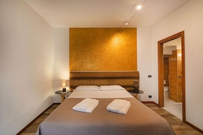 2 bedrooms, iron/ironing board, WiFi, bed sheets - Appartamento a 200 metri dall\'Arena con 3 camere da letto e terrazzo (Verona)