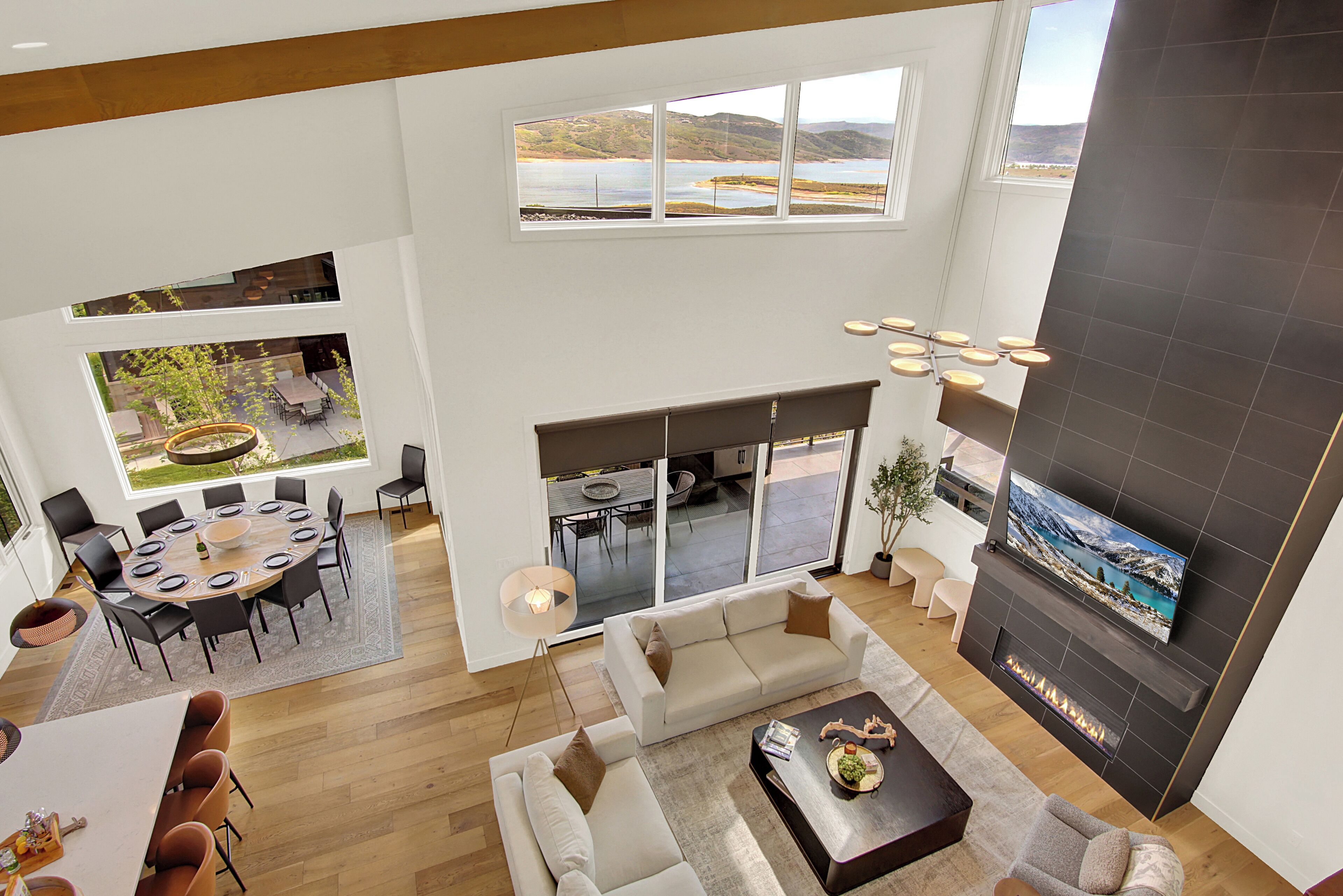 Smart TV, fireplace, books