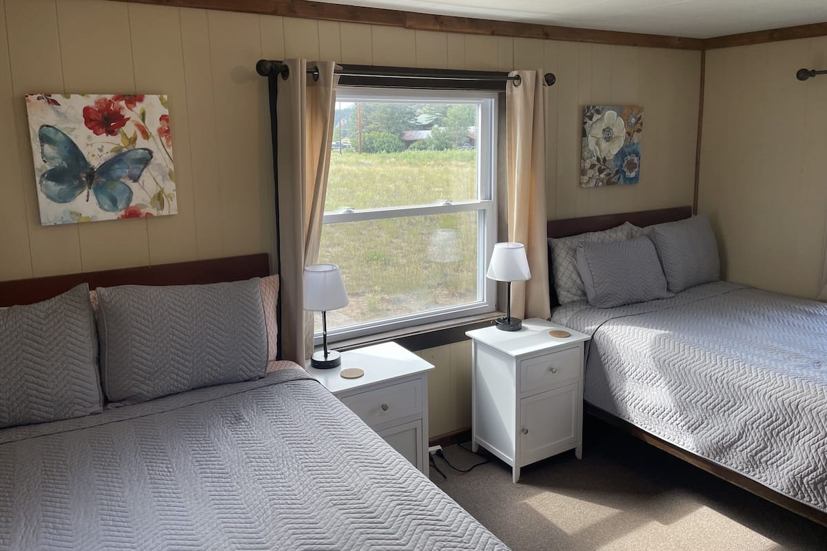 Cabane Familiale | Couette en duvet d'oie, Wi-Fi gratuit, draps fournis