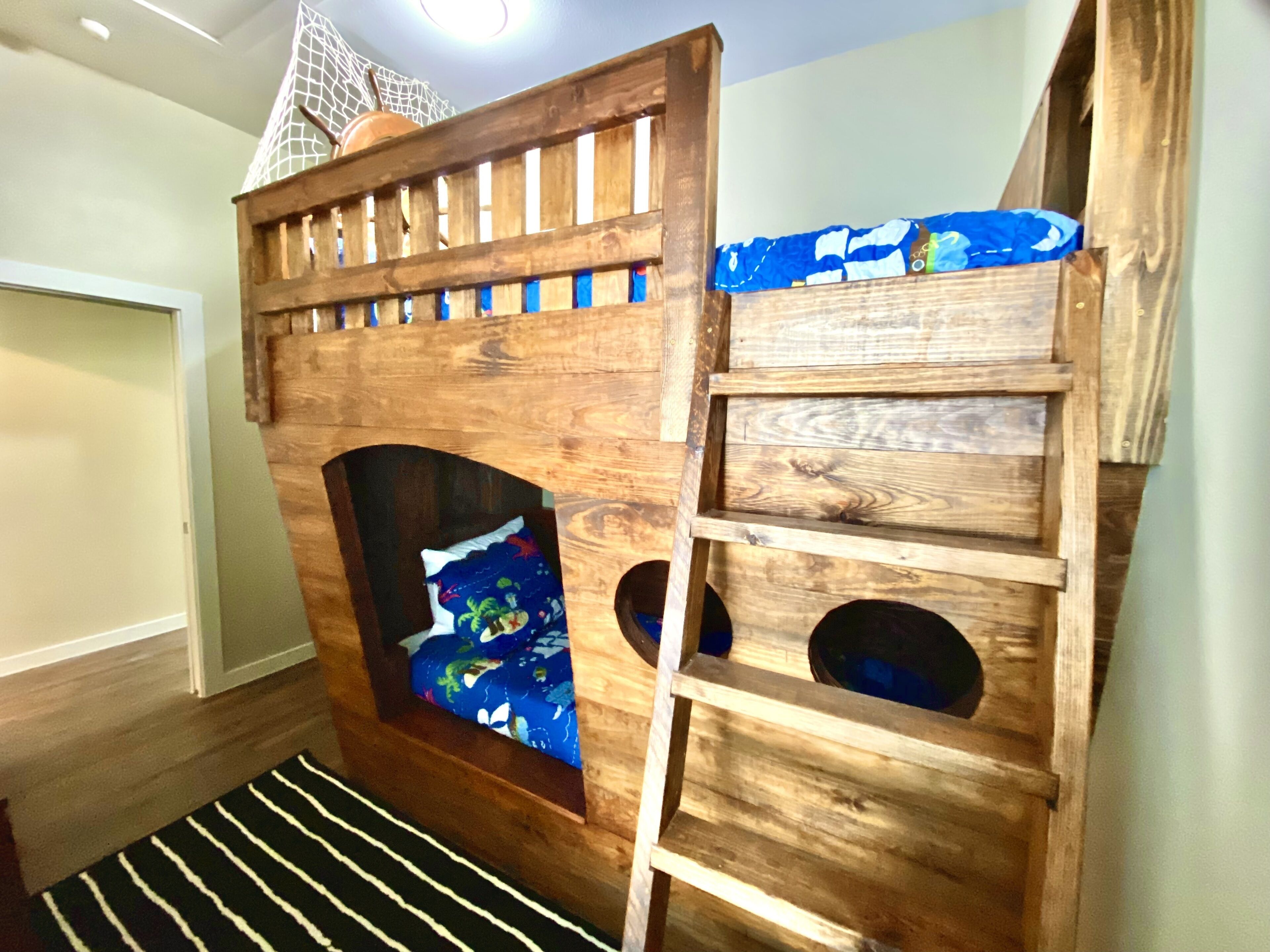 Pirate's Hook - New Smuggler's Cove 2/2 Townhome