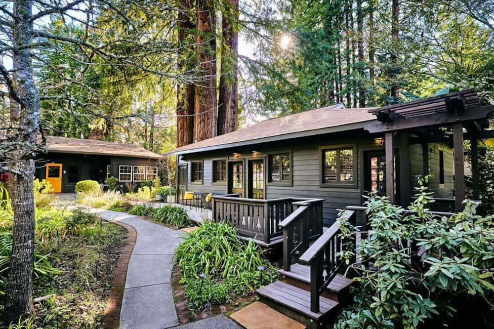 Highlands Resort - Adults Only