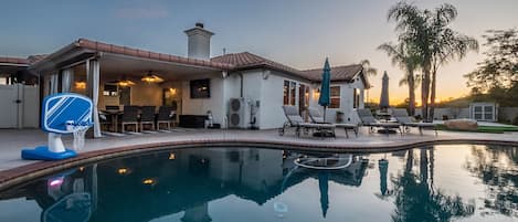 Outdoor pool, a heated pool