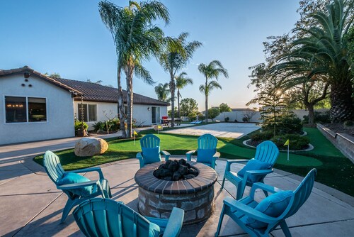 Dream Getaway:Putting Green, Game Room, Volleyball