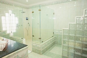 Bathroom - Ayenda Soft Vanilla House Boutique (Cartagena)