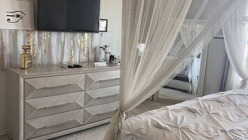 3 soverom, strykejern/-brett, wi-fi og sengetøy