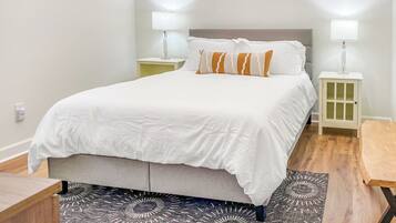 2 bedrooms, iron/ironing board, travel cot, free WiFi