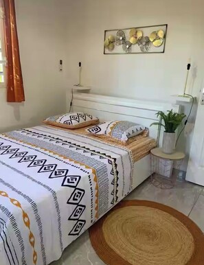 3 bedrooms, iron/ironing board, travel cot, WiFi