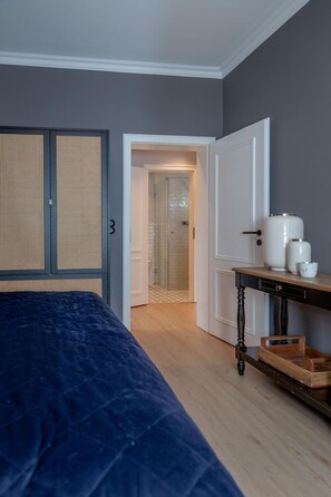 2 habitaciones, tabla de planchar con plancha y wifi 