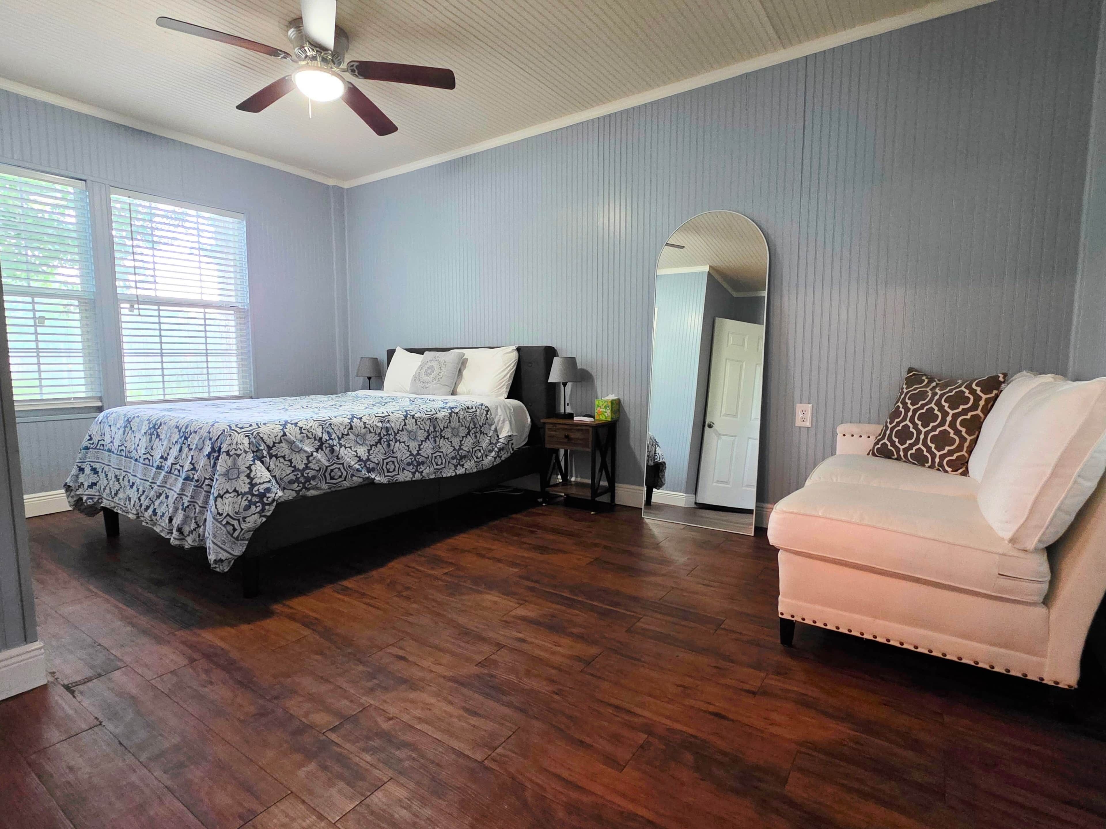 2 bedrooms, desk, free WiFi