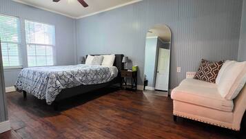 2 bedrooms, desk, free WiFi