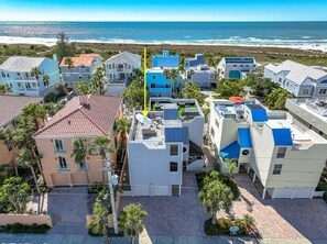 Exterior - Spacious 3 Bedroom Gulf Side Townhome with Rooftop Sun Deck On Siesta Key! (Siesta Key)