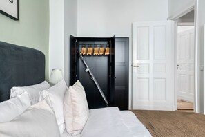 1 soverom, strykejern/-brett, wi-fi og sengetøy