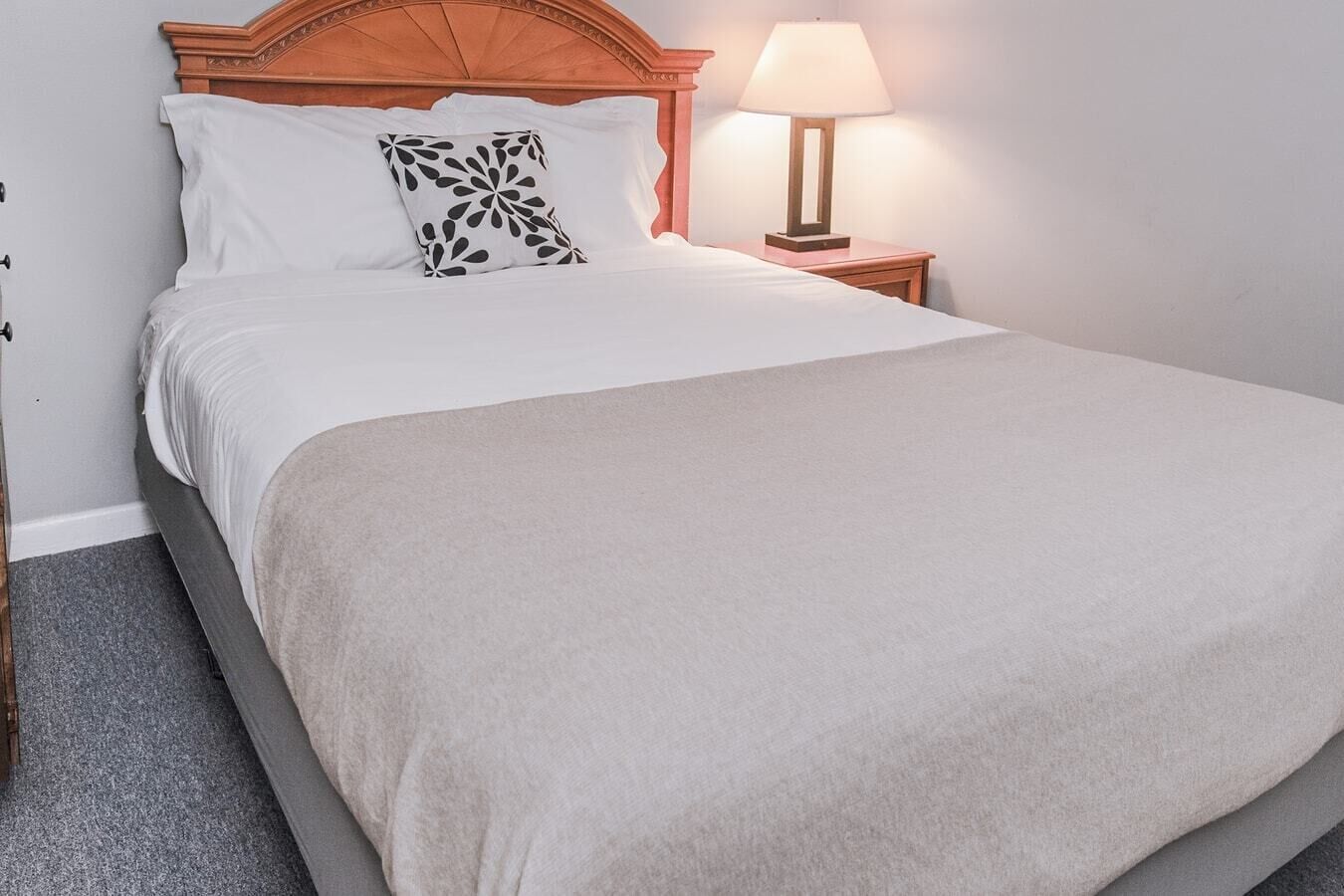 Cozy Private 2 Bedroom with Bath | Free parking