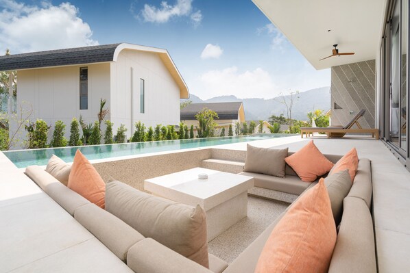 Himmapana Hills Capucine 3 Bedroom Type B | Terrace/patio